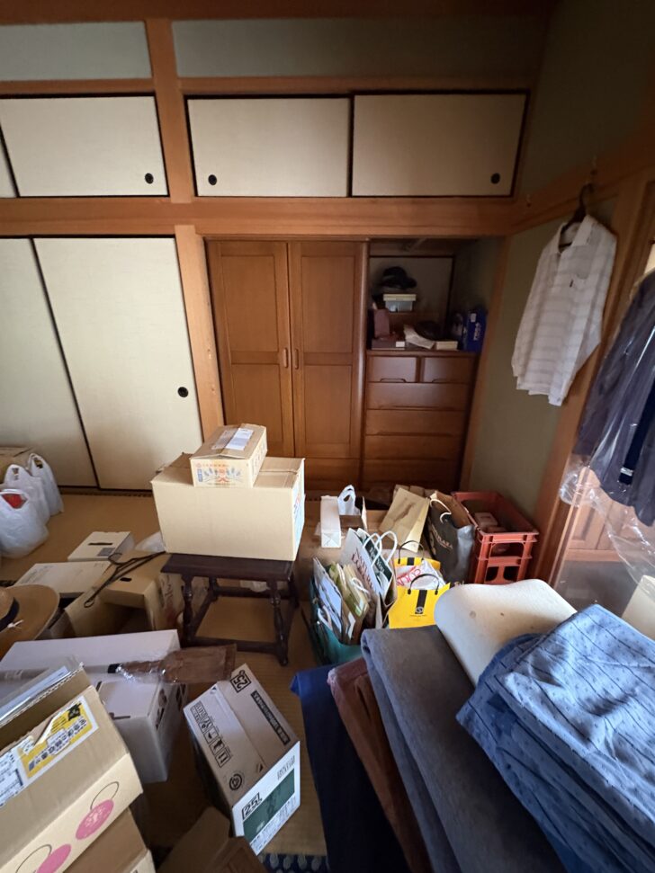 山口県山口市 段ボール箱類, ビニール袋・紙袋に入った日用品, 書類・書籍・雑誌, 文房具類, タンス・チェスト, 衣類, 収納ケース, 麦わら帽子, 小型家電類, プラスチックケース 回収事例
