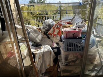 山口県防府市｜戸建てベランダの不用品回収事例｜ゴミ屋敷片付けの作業事例